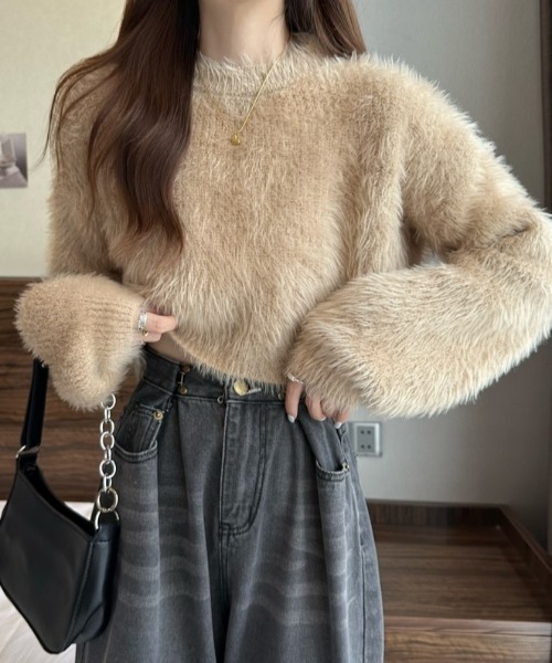 DIAVEL（ディアベル）の「ショート丈 シャギーニットトップス（ニット/セーター・レディース・ブラック/グリーン/サックスブルー/パープル/ベージュ/ホワイト・M）」の17枚目の写真