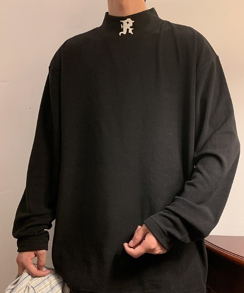 MGV(エムジーヴィー)の「イニシャルロゴモックネックロンT(Tシャツ/カットソー・メンズ・ベージュ/ダークグレー/ブラック/ホワイト/パープル・LARGE/X-LARGE/MEDIUM)」の12枚目の写真