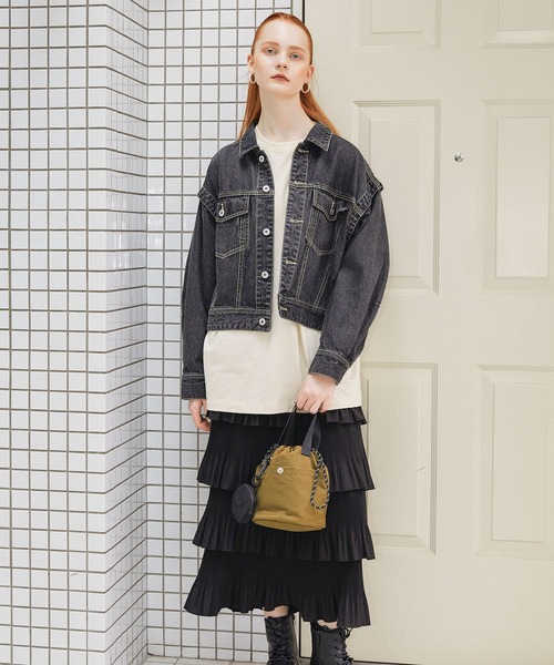 ELLEgirl（エルガール）の「ロゴ刺繍ポーチ付き巾着バッグ【ELLEgirl/エル ガール】（ハンドバッグ・レディース・ブラック/カーキ・FREE）」の8枚目の写真