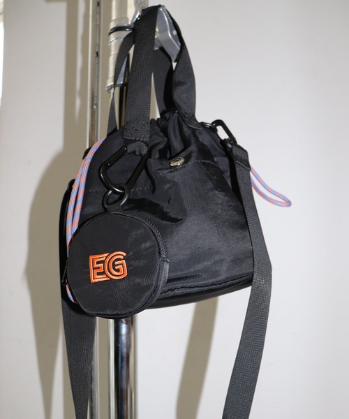 ELLEgirl（エルガール）の「ロゴ刺繍ポーチ付き巾着バッグ【ELLEgirl/エル ガール】（ハンドバッグ・レディース・ブラック/カーキ・FREE）」の18枚目の写真