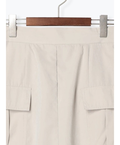 Te chichi TERRASSE（テチチテラス）の「カーゴマーメイドスカート（スカート・レディース・カーキ/オフホワイト/チャコールグレー・F）」の5枚目の写真
