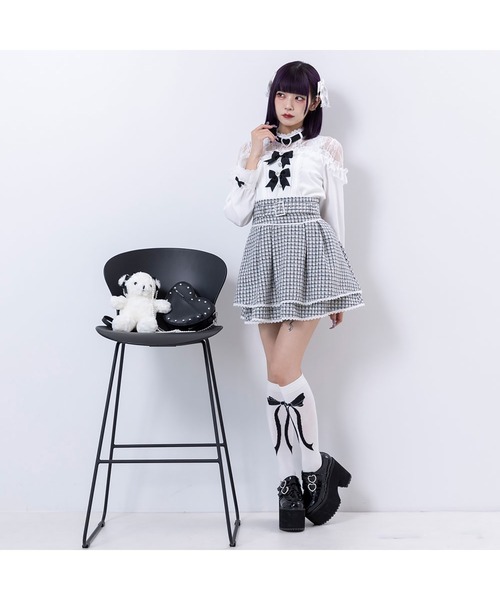 DearMyLove（ディアマイラブ）の「キラキラビジューバックルツイードスカート（スカート・レディース・ホワイト/ブラウン/ブラック・X-LARGE/LARGE/MEDIUM/SMALL/XX-LARGE）」の4枚目の写真