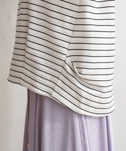 ikka（イッカ）の「リップル裾タックプルオーバー（Tシャツ/カットソー・レディース・イエロー/ブラック/ベージュ/オフホワイト・S/M/L）」の16枚目の写真