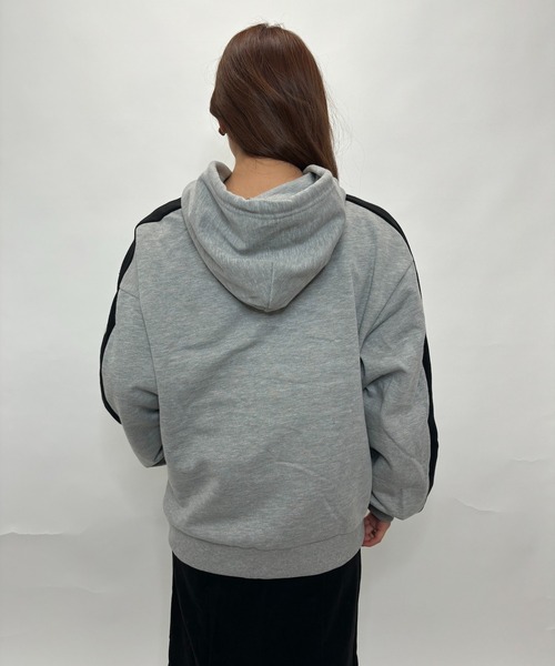 Alite cloth（アリーテクロス）の「袖ラインビッグサイズジップパーカー（パーカー・レディース・グレー/ブルー/ブラック/ブラウン・S/M/L/XL）」の7枚目の写真