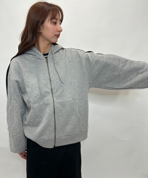 Alite cloth（アリーテクロス）の「袖ラインビッグサイズジップパーカー（パーカー・レディース・グレー/ブルー/ブラック/ブラウン・S/M/L/XL）」の15枚目の写真