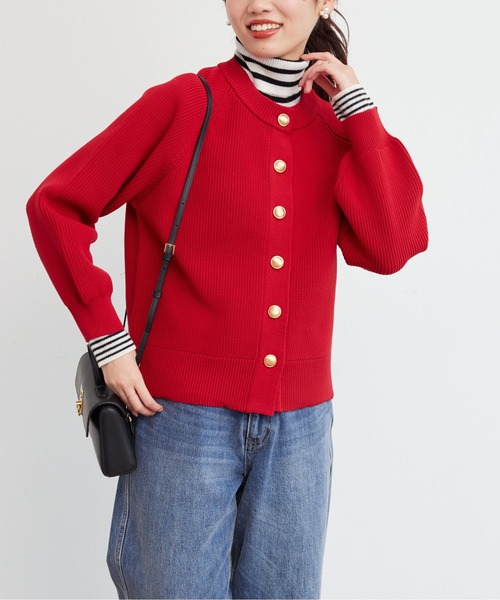 Chez toi（シェトワ）の「GLDボタン軽量ニットクルーカーディガン（ニット/セーター・レディース・アイボリー/レッド/ネイビー/ブラック・FREE）」の8枚目の写真