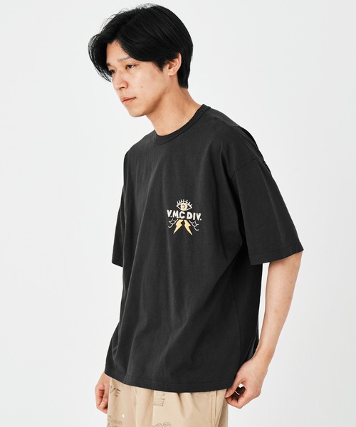 GYPSY&SONS（ジプシーアンドサンズ）の「BAGGY PRINT TEE VMC ”journey”　バギープリントティーブイエムシージャーニー（Tシャツ/カットソー・メンズ・アイボリー/ブラック・LARGE/MEDIUM）」の5枚目の写真