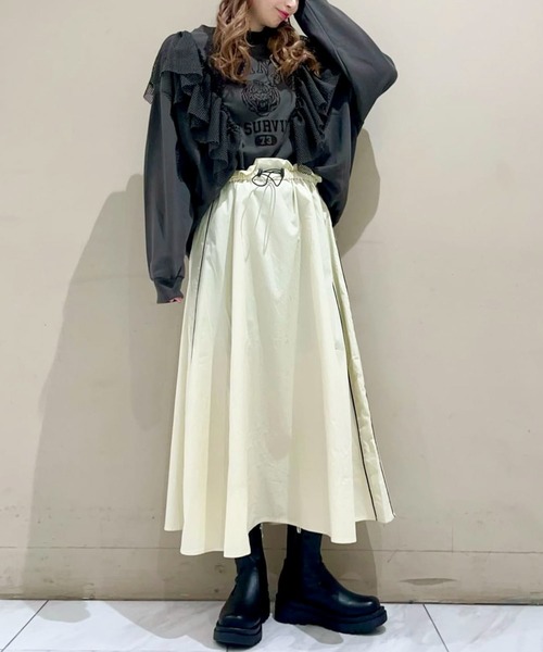 Sugar spoon(シュガースプーン)の「・SUGAR SPOON タイガーptラッフルスウェット(スウェット・レディース・チャコールグレー/杢グレー/アイボリー・FREE)」の8枚目の写真