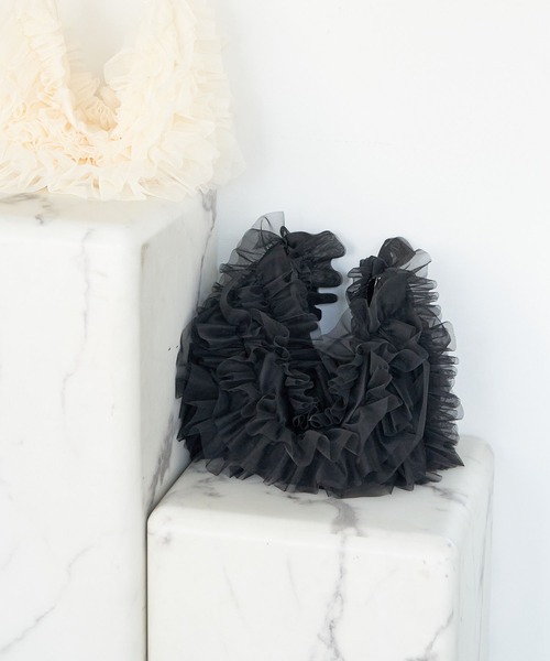 VIS（ビス）の「CASUAL チュールフリルショルダー（ショルダーバッグ・レディース・ブラック/キナリ・FREE）」の2枚目の写真