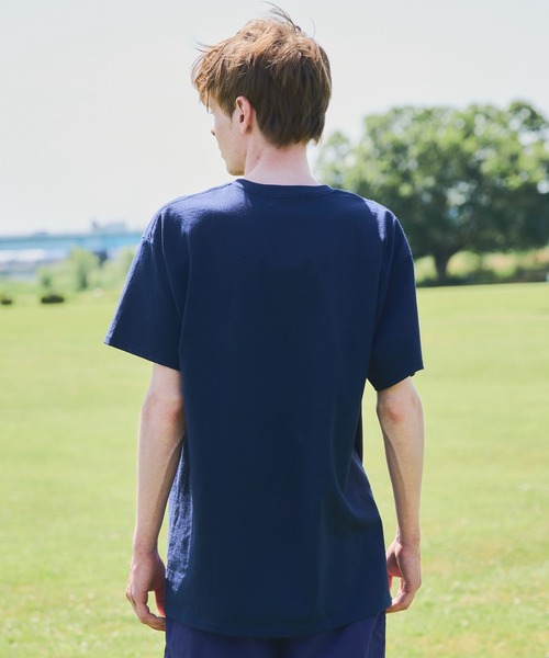 EMMA NOVEMBER (エマノーヴェンバー)の「Embroidery ヘビーウェイト USAコットン Tシャツ(Tシャツ/カットソー・メンズ・ブラック/ネイビー/ホワイト・1/3/2)」の11枚目の写真