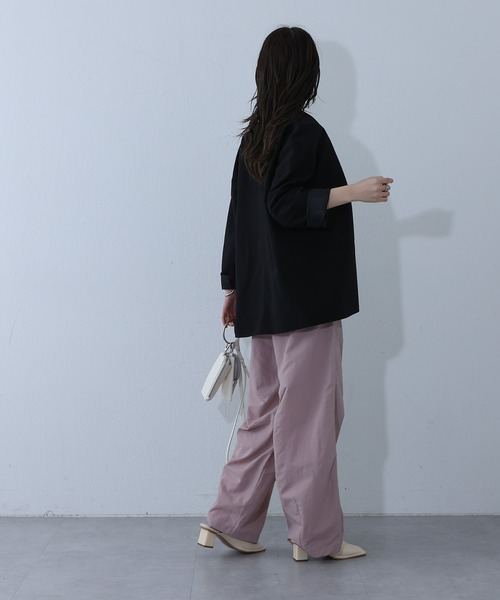 COLONY 2139(コロニートゥーワンスリーナイン)の「ナイロンカーブパンツ(その他パンツ・レディース・ピンク/オフホワイト/ブラック・SMALL/MEDIUM)」の4枚目の写真