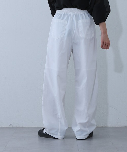 COLONY 2139(コロニートゥーワンスリーナイン)の「ナイロンカーブパンツ(その他パンツ・レディース・ピンク/オフホワイト/ブラック・SMALL/MEDIUM)」の15枚目の写真