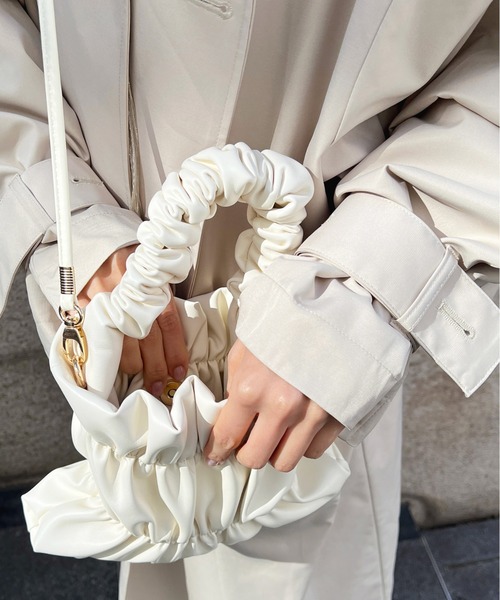 Olu.（オルドット）の「ミニギャザーバッグ（ハンドバッグ・レディース・ホワイト/パープル/シルバー/イエロー・FREE）」の6枚目の写真