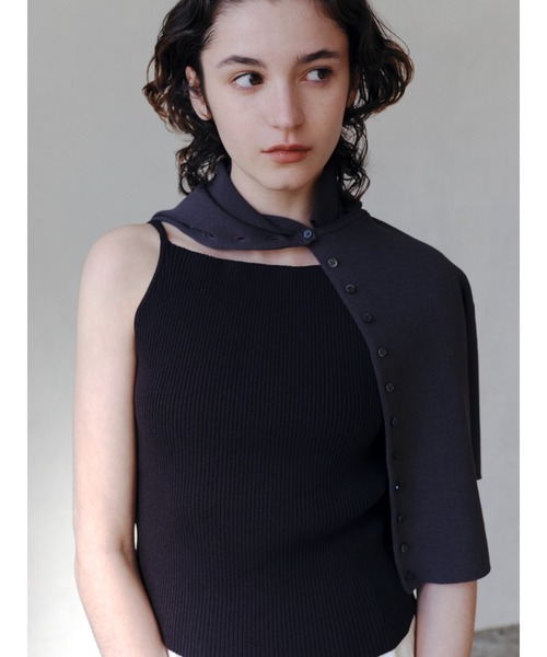 emmi(エミ)の「eco バックシャンニットキャミトップス(キャミソール・レディース・ブラック/イエロー/オレンジ・FREE)」の1枚目の写真