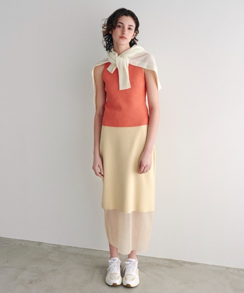 emmi(エミ)の「eco バックシャンニットキャミトップス(キャミソール・レディース・ブラック/イエロー/オレンジ・FREE)」の6枚目の写真