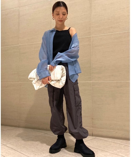 emmi(エミ)の「eco バックシャンニットキャミトップス(キャミソール・レディース・ブラック/イエロー/オレンジ・FREE)」の5枚目の写真