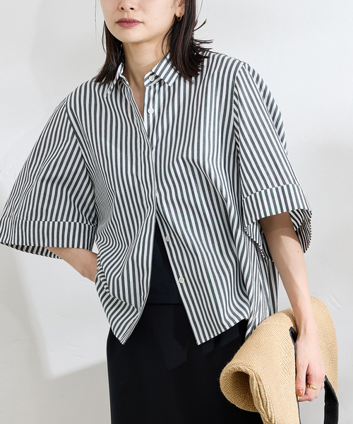 JOURNAL STANDARD(ジャーナルスタンダード)の「コットンベルスリーブシャツ(シャツ/ブラウス・レディース・ブラック系その他/サックスブルー/ベージュ・FREE)」の2枚目の写真