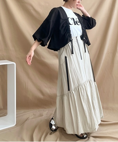 LHELBIE(レルビエ)の「テープデザインボレロ(カーディガン/ボレロ・レディース・ブラック/グレイッシュベージュ/イエロー系その他・M)」の18枚目の写真