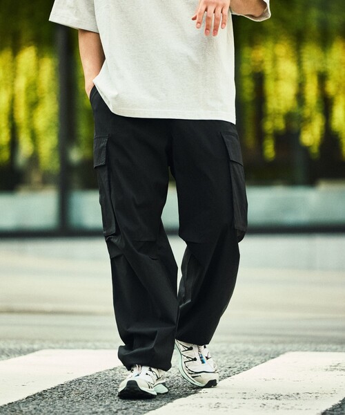 FREAK'S STORE（フリークスストア）の「限定展開 AiRide/エアライド ワイドシルエット カーゴパンツ（カーゴパンツ・メンズ・チャコールグレー/ブラック/オリーブ・SMALL/MEDIUM/LARGE）」の20枚目の写真