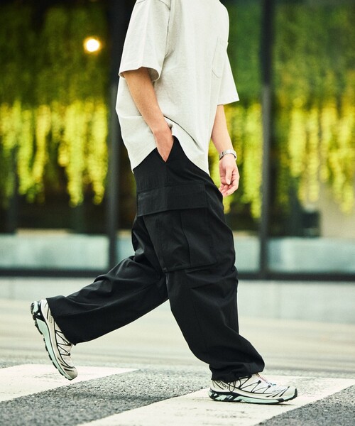 FREAK'S STORE（フリークスストア）の「限定展開 AiRide/エアライド ワイドシルエット カーゴパンツ（カーゴパンツ・メンズ・チャコールグレー/ブラック/オリーブ・SMALL/MEDIUM/LARGE）」の9枚目の写真