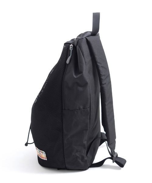 Arnold Palmer（アーノルドパーマー）の「メッシュ コンビ リュック（バックパック/リュック・レディース・ネイビー/ブラック/グリーン・F）」の5枚目の写真