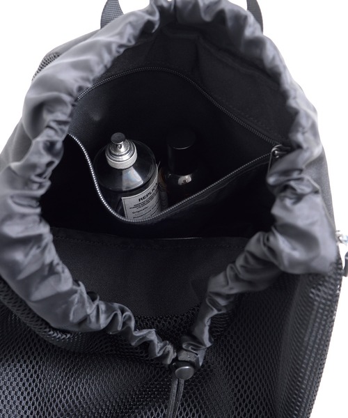 Arnold Palmer（アーノルドパーマー）の「メッシュ コンビ リュック（バックパック/リュック・レディース・ネイビー/ブラック/グリーン・F）」の14枚目の写真