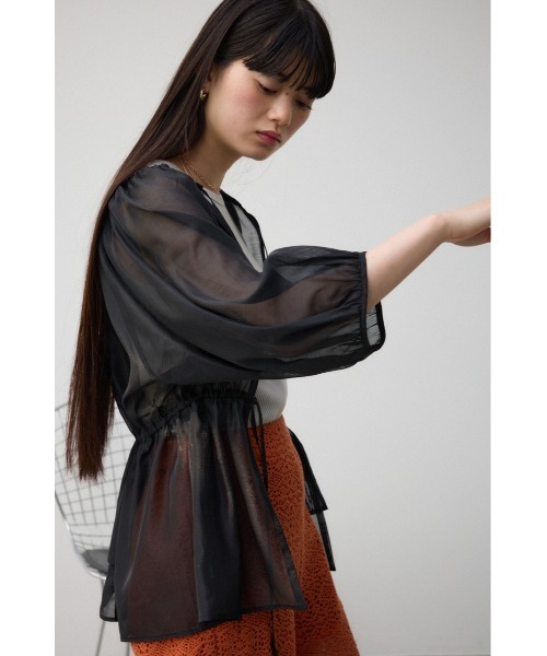AZUL by moussy(アズールバイマウジー)の「2WAYシアーシャツペプラムブラウス(シャツ/ブラウス・レディース・アイボリー/ブラック・FREE)」の16枚目の写真