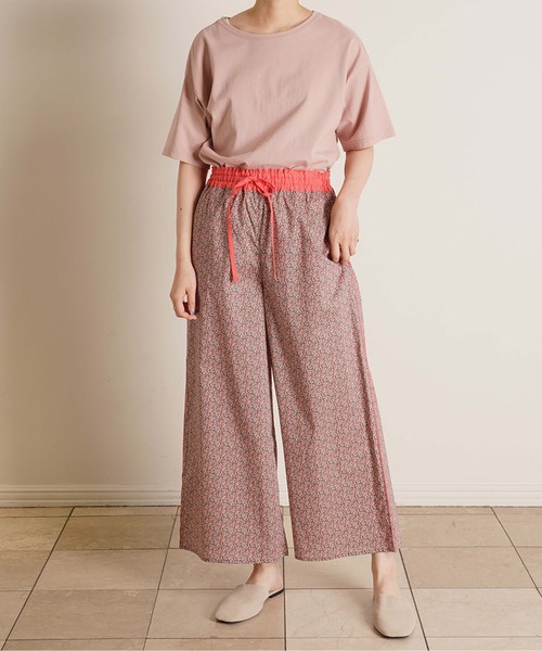 KID BLUE（キッドブルー）の「キッドブルー -２４ＬＩＢＥＲＴＹプリント -フルレングスボトムス -KOWP545 -kidblue（その他パンツ・レディース・ピンク/ベージュ/ブラック・M）」の4枚目の写真