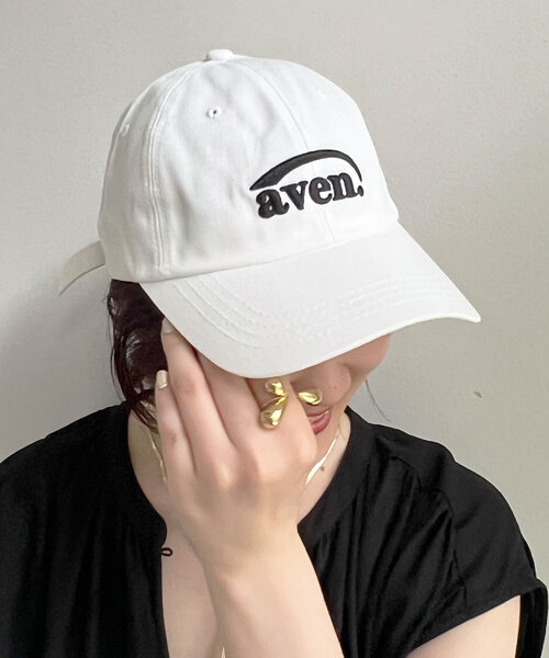 SHENERY(シーナリー)の「【サイズ調整可能】刺繍キャップaven(キャップ・レディース・オフホワイト/ネイビー・FREE)」の11枚目の写真