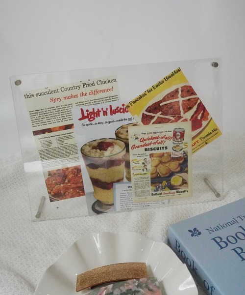 Port(ポート)の「【 antique andico / アンティーク アンディコ 】 スタンド アクリル フォトフレーム / トレカケース / アイドルフォトスタンド / 写真立て ( 9枚入れ ) #(フォトフレーム・レディース・クリア・FREE)」の6枚目の写真