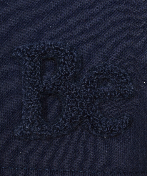 BeBe（ベベ）の「ミニウラケサガラ刺しゅうロゴハーフパンツ(80~150cm)（スウェットパンツ・キッズ・グレー/ネイビー・90cm/140cm/150cm/110cm/100cm/120cm/130cm/80ｃｍ）」の3枚目の写真