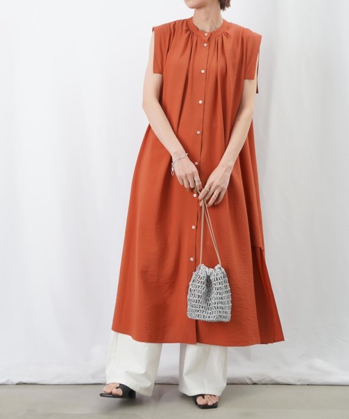 LUCA/LADY LUCK LUCA（ルカ/レディラックルカ）の「LC/LLL ストライプワンピース / サイドスリットノースリシャツワンピース（シャツワンピース・レディース・グリーン/ブラック/オレンジ・FREE）」の3枚目の写真