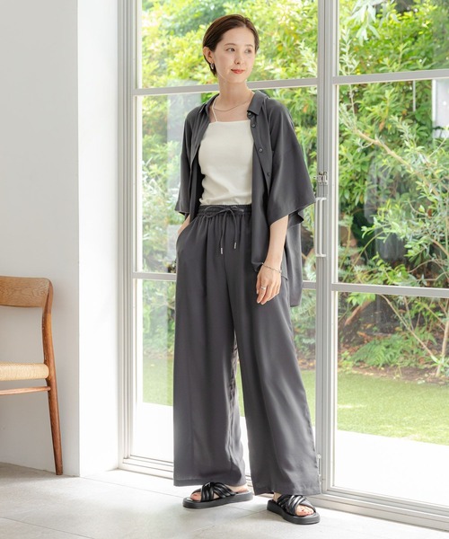 LEPSIM（レプシィム）の「マルチメリットカルゼ5分袖シャツ　124076（シャツ/ブラウス・レディース・アイボリー/ライトグリーン/ネイビー/グレー・FREE）」の14枚目の写真