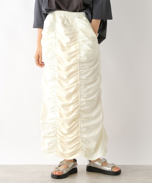 LEPSIM(レプシィム)の「異素材シャーリングスカート 116750(スカート・レディース・ブラック/アイボリー/チャコールグレー・FREE)」の1枚目の写真