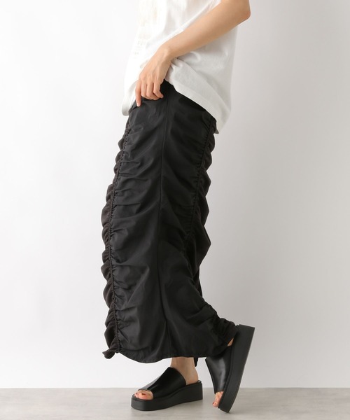 LEPSIM(レプシィム)の「異素材シャーリングスカート 116750(スカート・レディース・ブラック/アイボリー/チャコールグレー・FREE)」の11枚目の写真