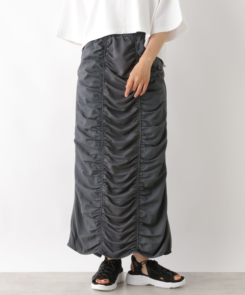 LEPSIM(レプシィム)の「異素材シャーリングスカート 116750(スカート・レディース・ブラック/アイボリー/チャコールグレー・FREE)」の15枚目の写真