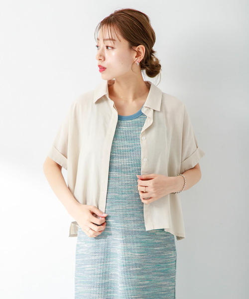 URBAN RESEARCH Sonny Label(アーバンリサーチサニーレーベル)の「リネン混クロップドドルマンシャツ(シャツ/ブラウス・レディース・ホワイト系その他/ベージュ/ネイビー・FREE)」の4枚目の写真