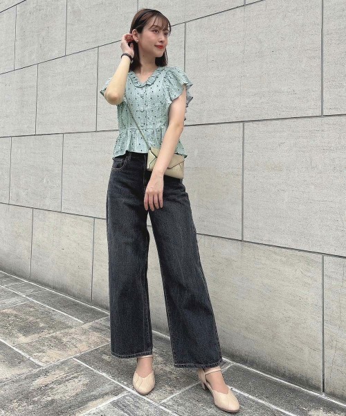 an another angelus(アンアナザーアンジェラス)の「スノードットフリル袖ブラウス/ananotherangelus(シャツ/ブラウス・レディース・ホワイト×ブラック/ブルー・FREE)」の5枚目の写真