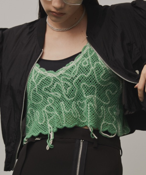 Solace（ソレイス）の「デザインニットキャミトップス（キャミソール・レディース・イエロー/グリーン/ネイビー・FREE）」の2枚目の写真