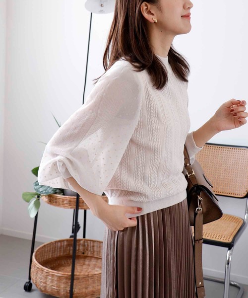 Jines(ジネス)の「ケーブル編 袖ドット柄ドッキング長袖ニット(ニット/セーター・レディース・ブラック/ベージュ/ブラウン・38)」の12枚目の写真