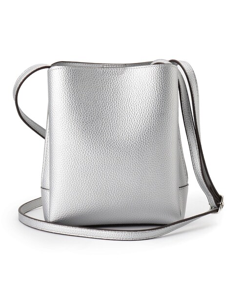 SHOO・LA・RUE（シューラルー）の「◆【軽量】ふわっと軽い 3層ショルダーバッグ（ショルダーバッグ・レディース・ベージュ系4/グレー系4/シルバー・00）」の7枚目の写真