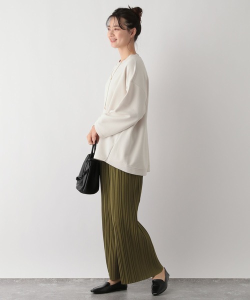 GLOBAL WORK Smile Seed Store（グローバルワーク スマイルシードストア）の「ボックスシルエットスウェット/116033（Tシャツ/カットソー・レディース・アイボリー/サックスブルー/チャコール/ブラック・SMALL/MEDIUM/LARGE/X-LARGE）」の6枚目の写真