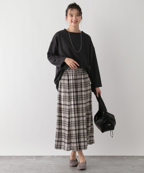 GLOBAL WORK Smile Seed Store（グローバルワーク スマイルシードストア）の「ボックスシルエットスウェット/116033（Tシャツ/カットソー・レディース・アイボリー/サックスブルー/チャコール/ブラック・SMALL/MEDIUM/LARGE/X-LARGE）」の10枚目の写真