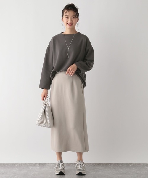 GLOBAL WORK Smile Seed Store（グローバルワーク スマイルシードストア）の「ボックスシルエットスウェット/116033（Tシャツ/カットソー・レディース・アイボリー/サックスブルー/チャコール/ブラック・SMALL/MEDIUM/LARGE/X-LARGE）」の15枚目の写真