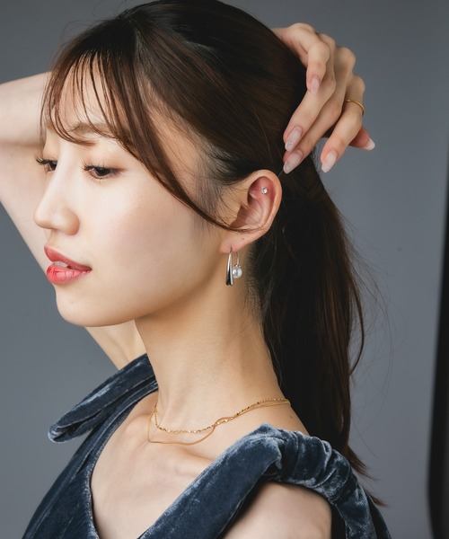 Os accessory(オズアクセサリー)の「Os -オズ- 【金属アレルギー対応】パールキャッチピアス(ピアス(両耳用)・レディース・ゴールド/シルバー・ONE SIZE)」の9枚目の写真