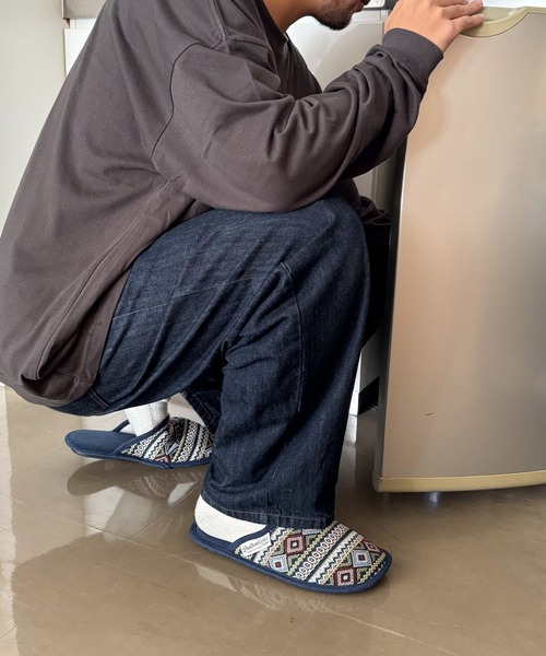 CANAL JEAN（キャナルジーン）の「DULTON SLIPPERSS SAMOA サモアスリッパ(MEN)/RN-0783M（ルームシューズ/スリッパ・レディース・ネイビー/グリーン/レッド・ONE SIZE）」の3枚目の写真