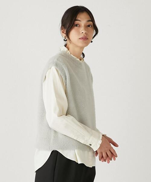MELROSE claire(メルローズ クレール)の「【落ち着いた煌きラメフェザー大人クルーネックベスト】(ニット/セーター・レディース・キャメル/グレー/チャコールグレー・FREE)」の5枚目の写真