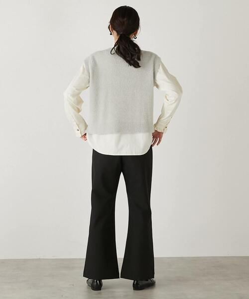 MELROSE claire(メルローズ クレール)の「【落ち着いた煌きラメフェザー大人クルーネックベスト】(ニット/セーター・レディース・キャメル/グレー/チャコールグレー・FREE)」の9枚目の写真