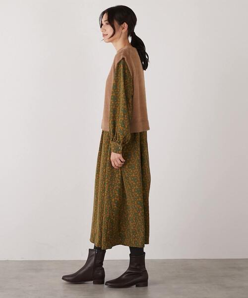 MELROSE claire(メルローズ クレール)の「【落ち着いた煌きラメフェザー大人クルーネックベスト】(ニット/セーター・レディース・キャメル/グレー/チャコールグレー・FREE)」の17枚目の写真