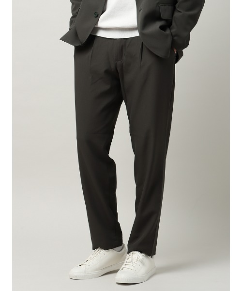 SUIT SQUARE(スーツスクエア)の「PERFORMANCE SUIT タックテーパードパンツ ウォッシャブル ストレッチ 裾上げ済み(スラックス・メンズ・ネイビー/チャコールグレー・S(76cm)/M(79cm)/LL(85cm)/L(82cm))」の2枚目の写真